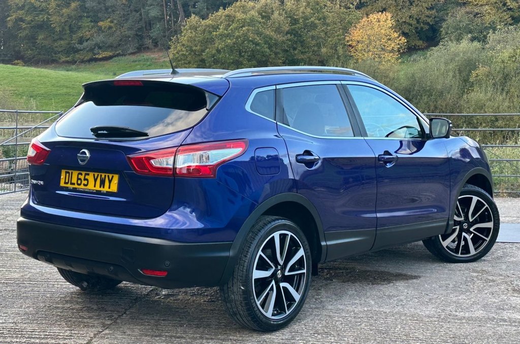 Used Nissan Qashqai 2015 for sale - 76569792: Photo 14