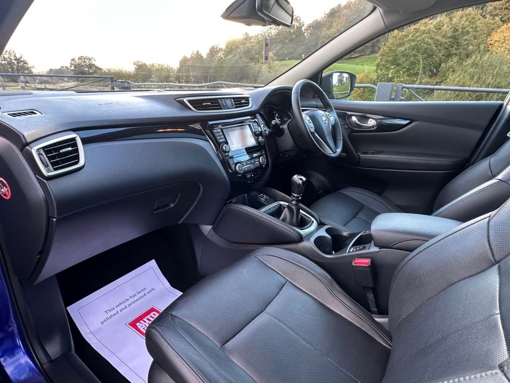 Used Nissan Qashqai 2015 for sale - 76569792: Photo 17