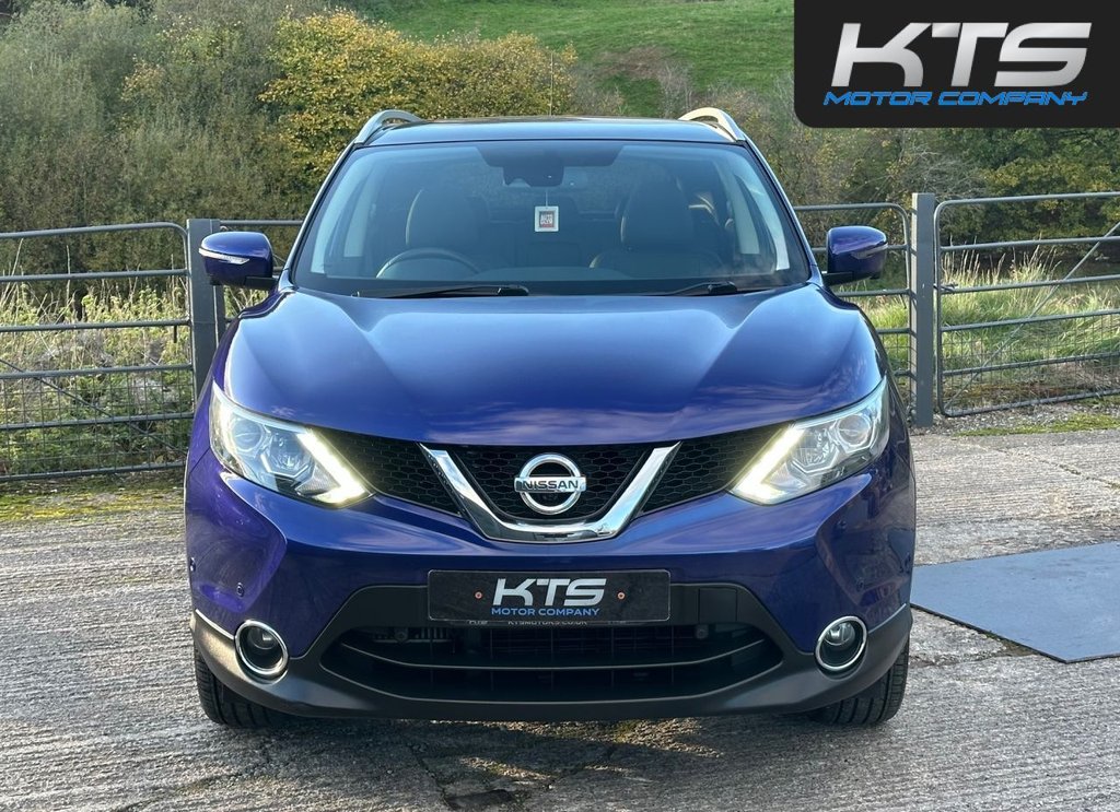 Used Nissan Qashqai 2015 for sale - 76569792: Photo 2