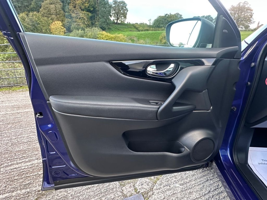 Used Nissan Qashqai 2015 for sale - 76569792: Photo 37