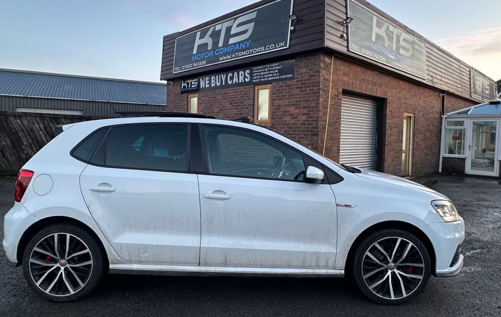 Used Volkswagen Polo 2016 for sale - 77368938: Photo 3