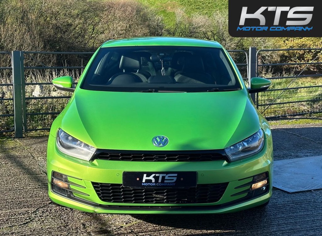 Used Volkswagen Scirocco 2015 for sale - 76686485: Photo 2