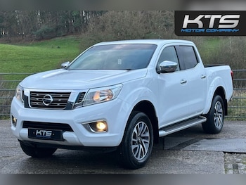 Used Nissan Navara 2017 for sale - 76783968: Photo