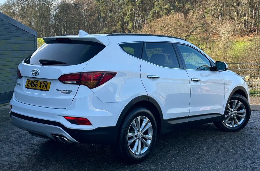 Used Hyundai Santa Fe 2016 for sale - 76783959: Photo 14