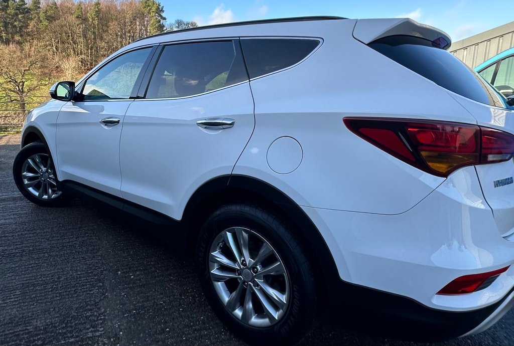 Used Hyundai Santa Fe 2016 for sale - 76783959: Photo 15