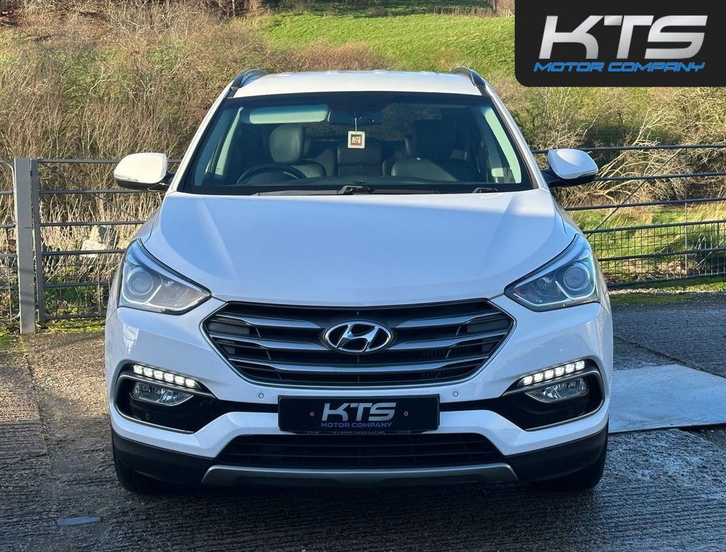 Used Hyundai Santa Fe 2016 for sale - 76783959: Photo 2