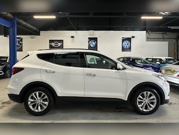 Used Hyundai Santa Fe 2016 for sale - 76783959: Photo