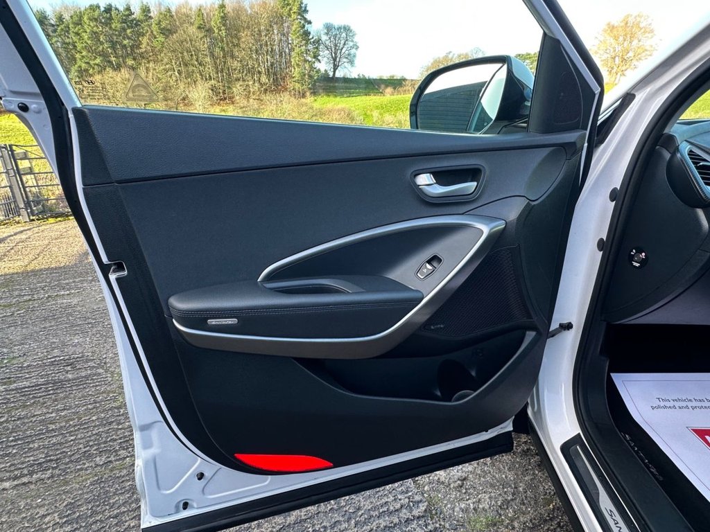 Used Hyundai Santa Fe 2016 for sale - 76783959: Photo 39