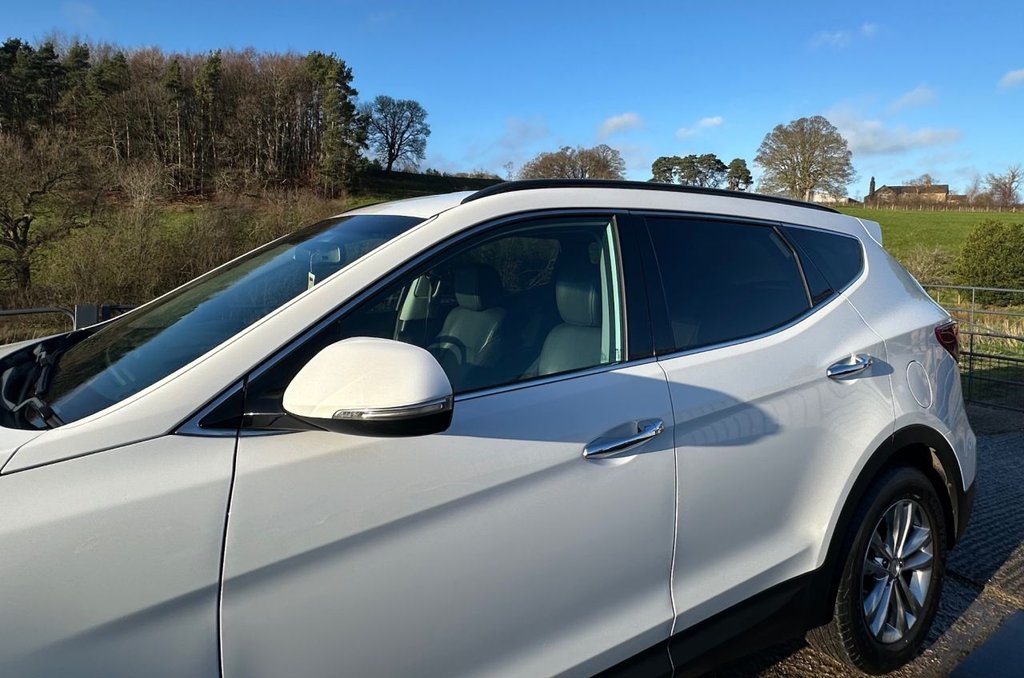 Used Hyundai Santa Fe 2016 for sale - 76783959: Photo 9