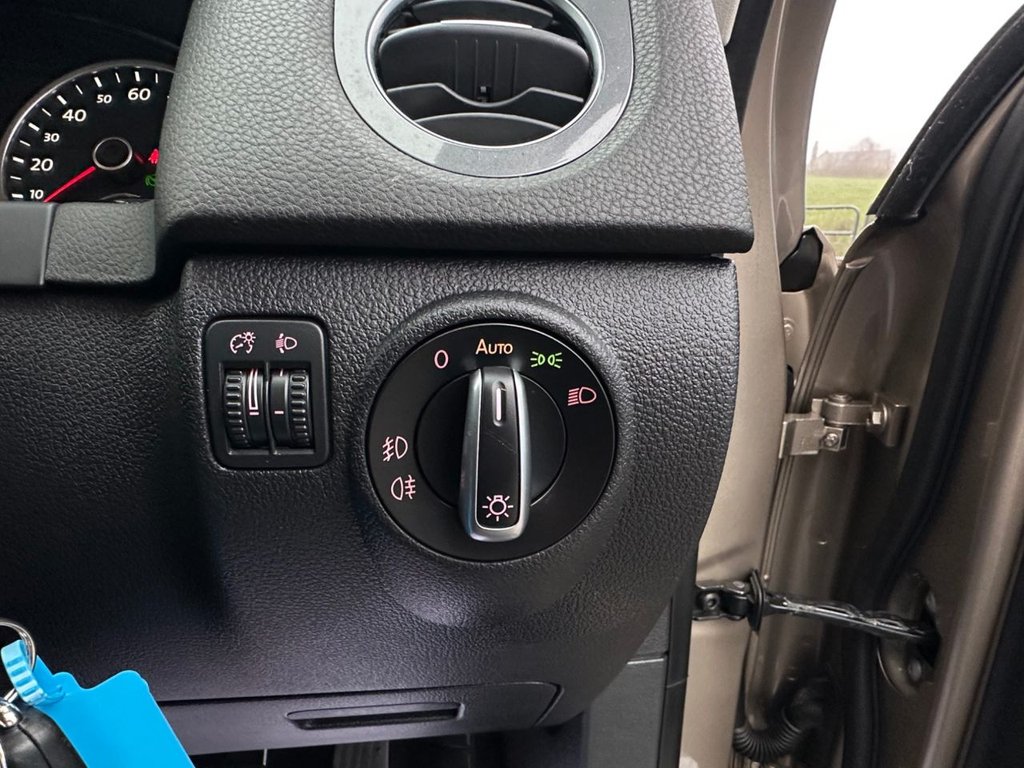 Used Volkswagen Tiguan 2014 for sale - 77111222: Photo 32