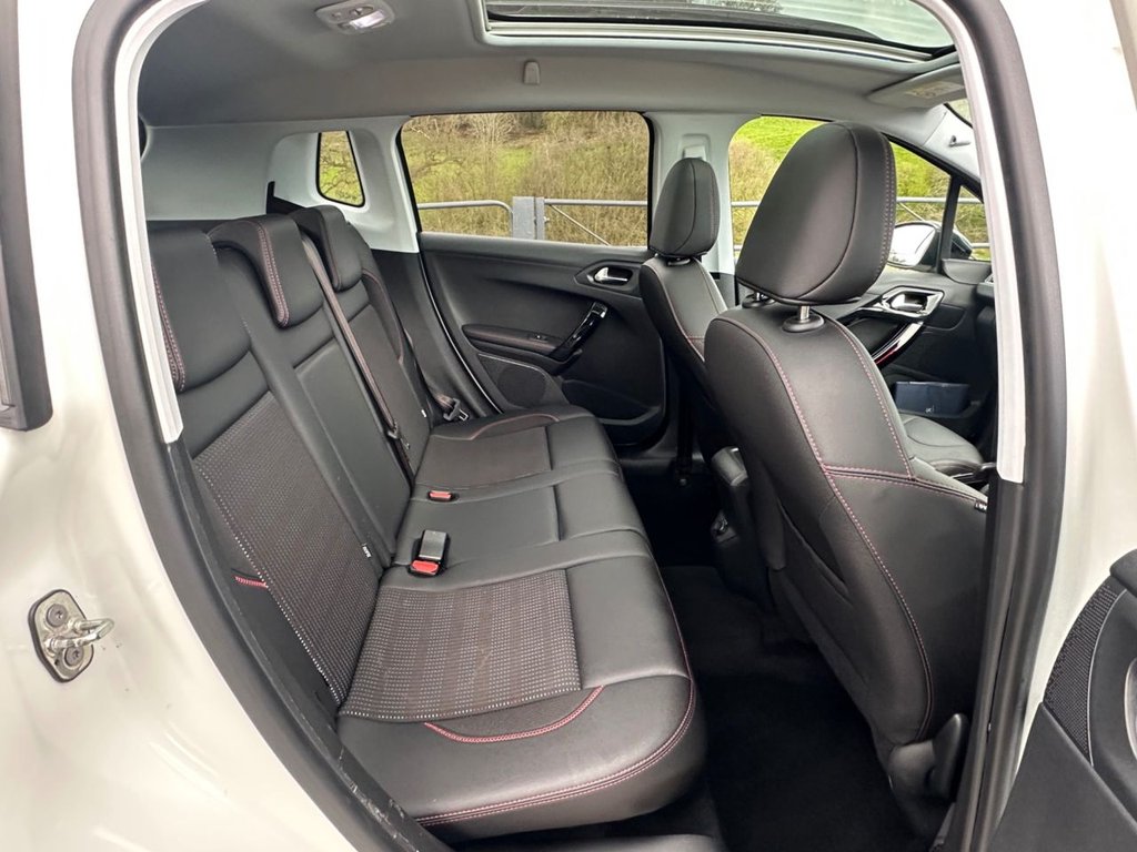 Used Peugeot 2008 2016 for sale - 78082641: Photo 26