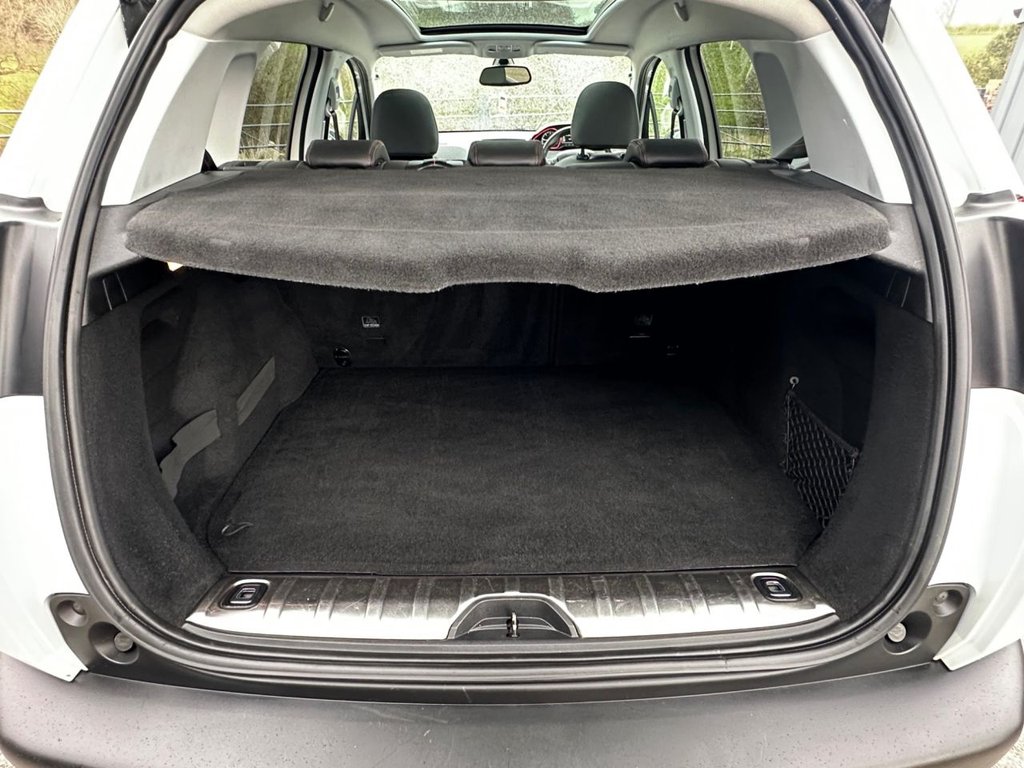 Used Peugeot 2008 2016 for sale - 78082641: Photo 36