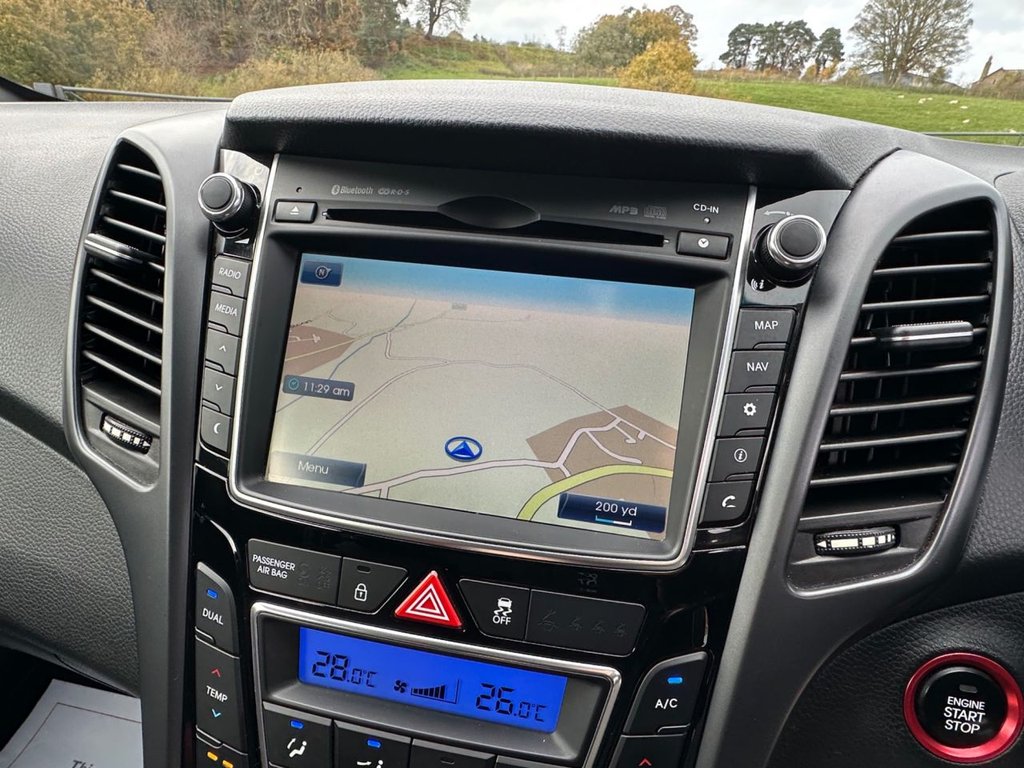 Used Hyundai i30 2015 for sale - 76569988: Photo 24