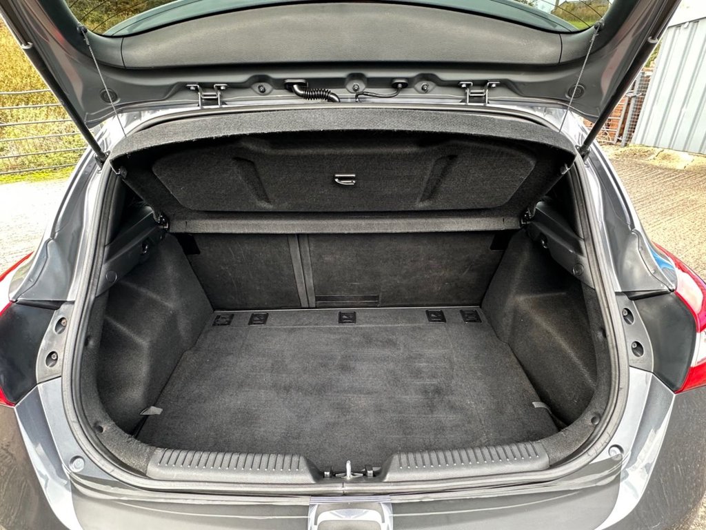 Used Hyundai i30 2015 for sale - 76569988: Photo 30