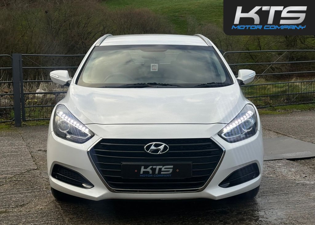 Used Hyundai i40 2017 for sale - 77089354: Photo 2