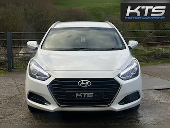 Used Hyundai i40 2017 for sale - 77089354: Photo