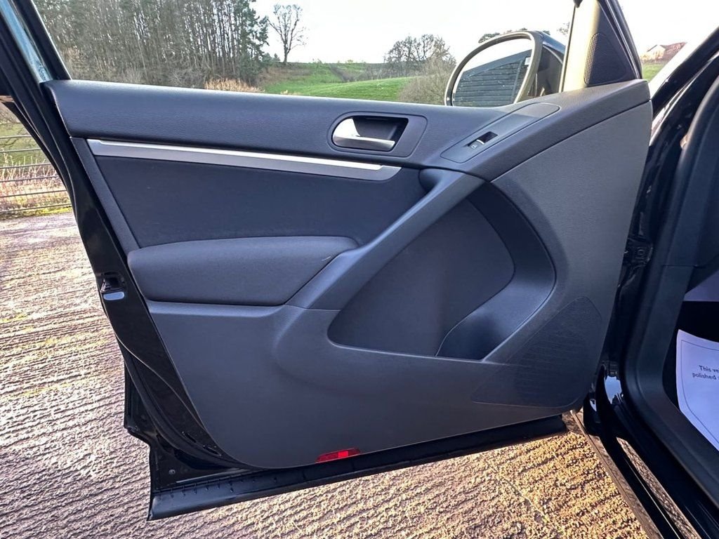 Used Volkswagen Tiguan 2012 for sale - 78186819: Photo 36