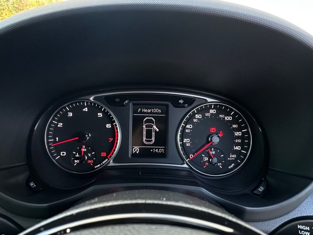 Used Audi A1 2014 for sale - 76570642: Photo 28