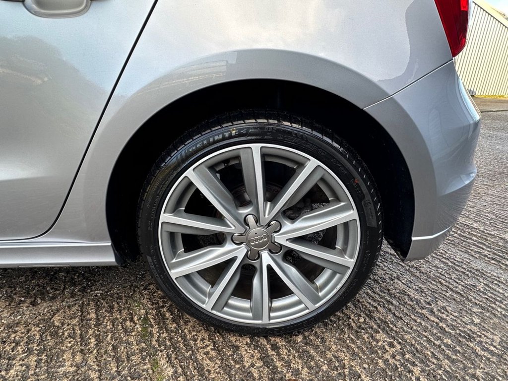 Used Audi A1 2014 for sale - 76570642: Photo 40