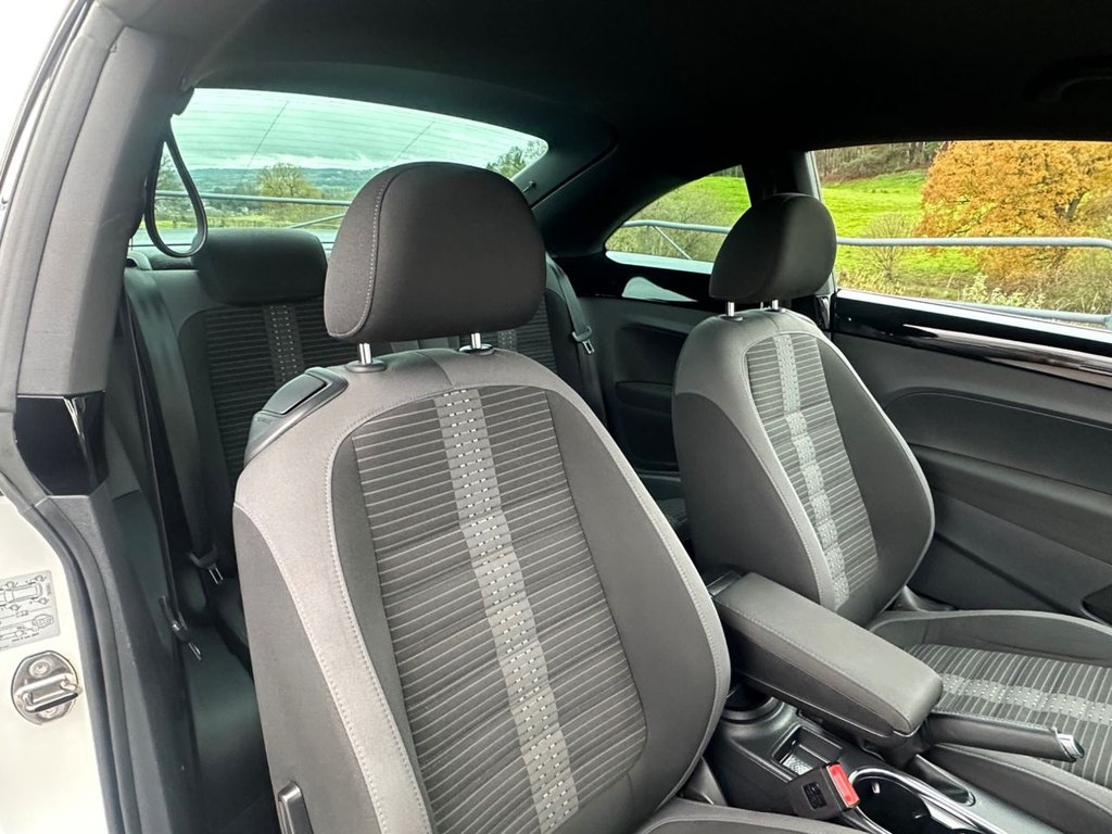 Used Volkswagen Beetle 2013 for sale - 76768742: Photo 19