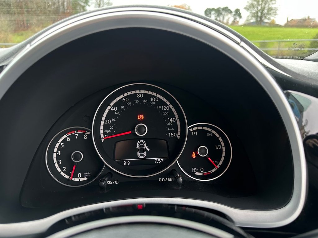 Used Volkswagen Beetle 2013 for sale - 76768742: Photo 21