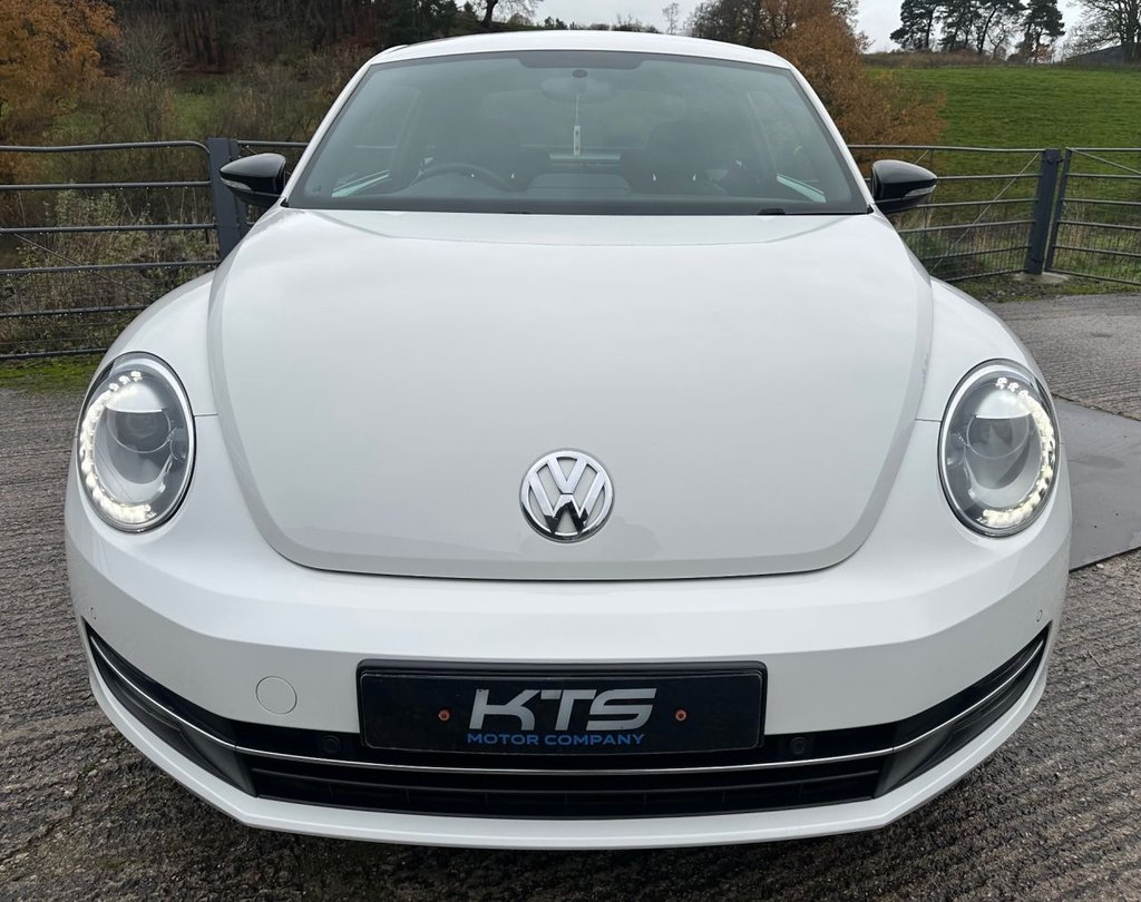 Used Volkswagen Beetle 2013 for sale - 76768742: Photo 4