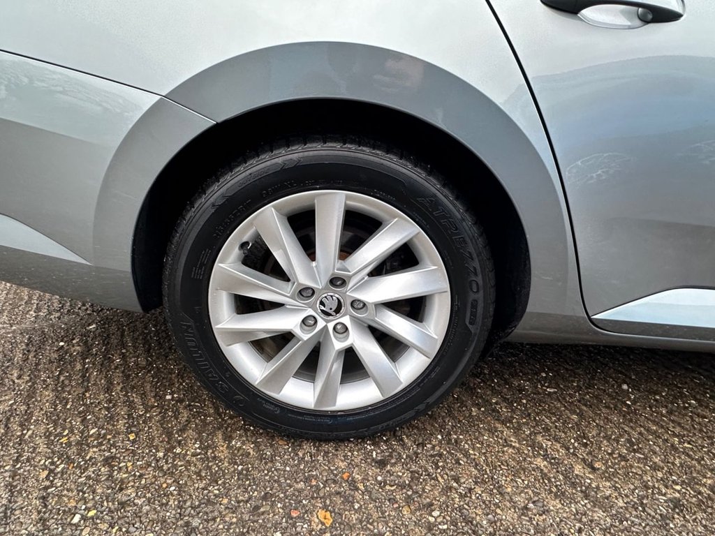 Used Skoda Superb 2017 for sale - 76883513: Photo 43