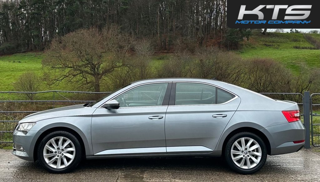 Used Skoda Superb 2017 for sale - 76883513: Photo 7