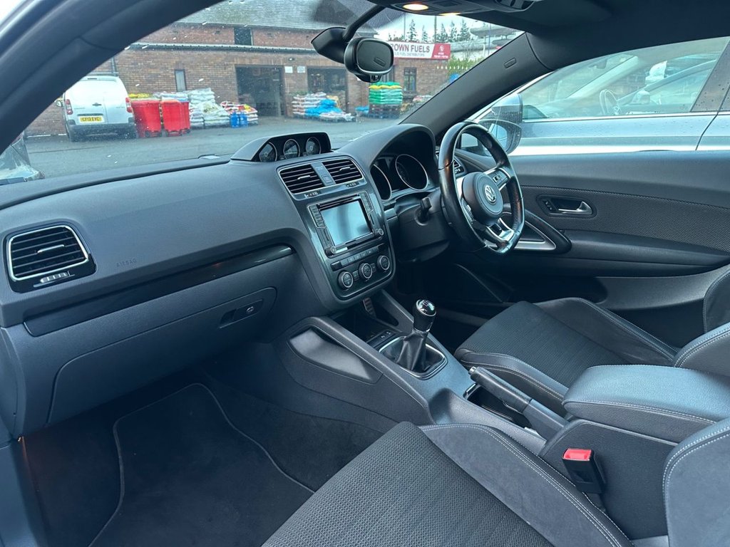 Used Volkswagen Scirocco 2018 for sale - 76883547: Photo 2