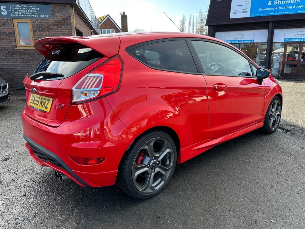 Used Ford Fiesta 2016 for sale - 77356688: Photo 2