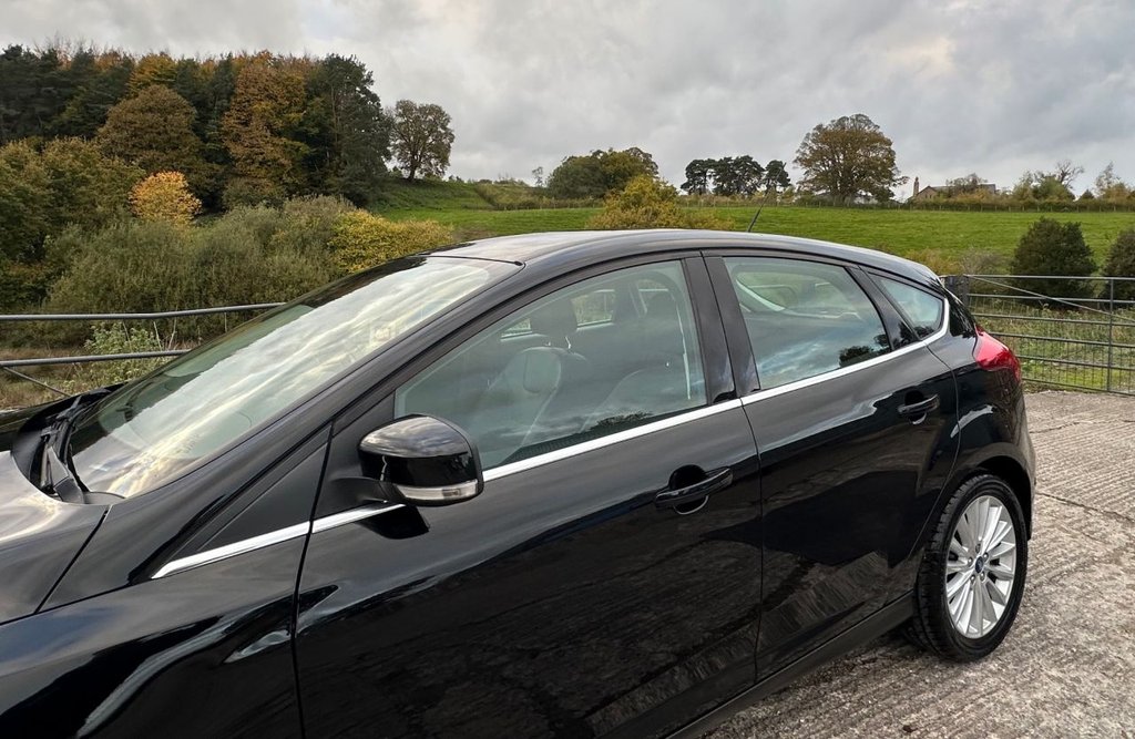 Used Ford Focus 2015 for sale - 76569836: Photo 10