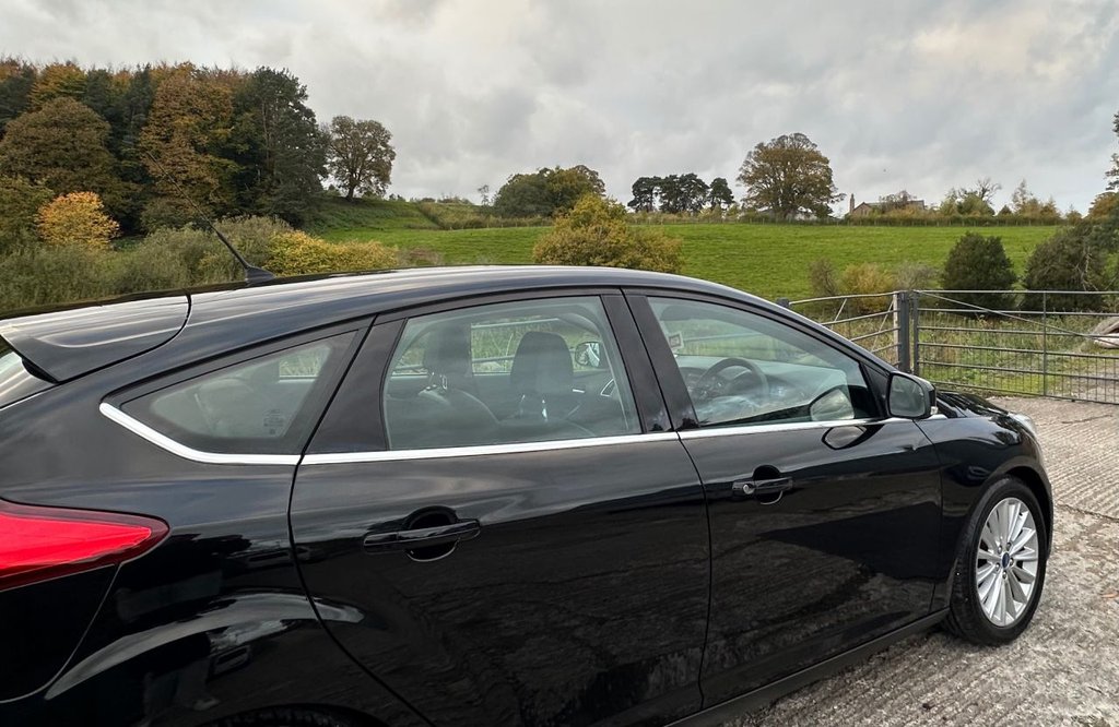 Used Ford Focus 2015 for sale - 76569836: Photo 12