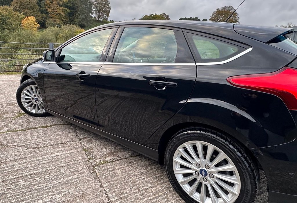 Used Ford Focus 2015 for sale - 76569836: Photo 16