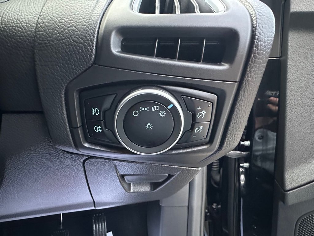 Used Ford Focus 2015 for sale - 76569836: Photo 34