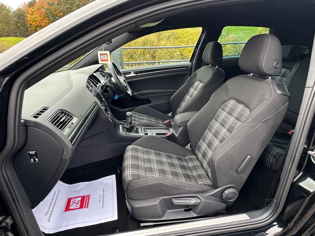 Used Volkswagen Golf 2014 for sale - 76569791: Photo 16