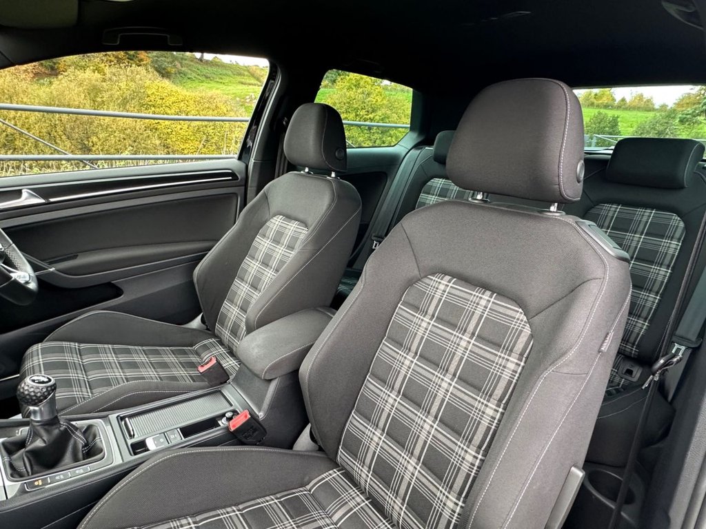 Used Volkswagen Golf 2014 for sale - 76569791: Photo 17