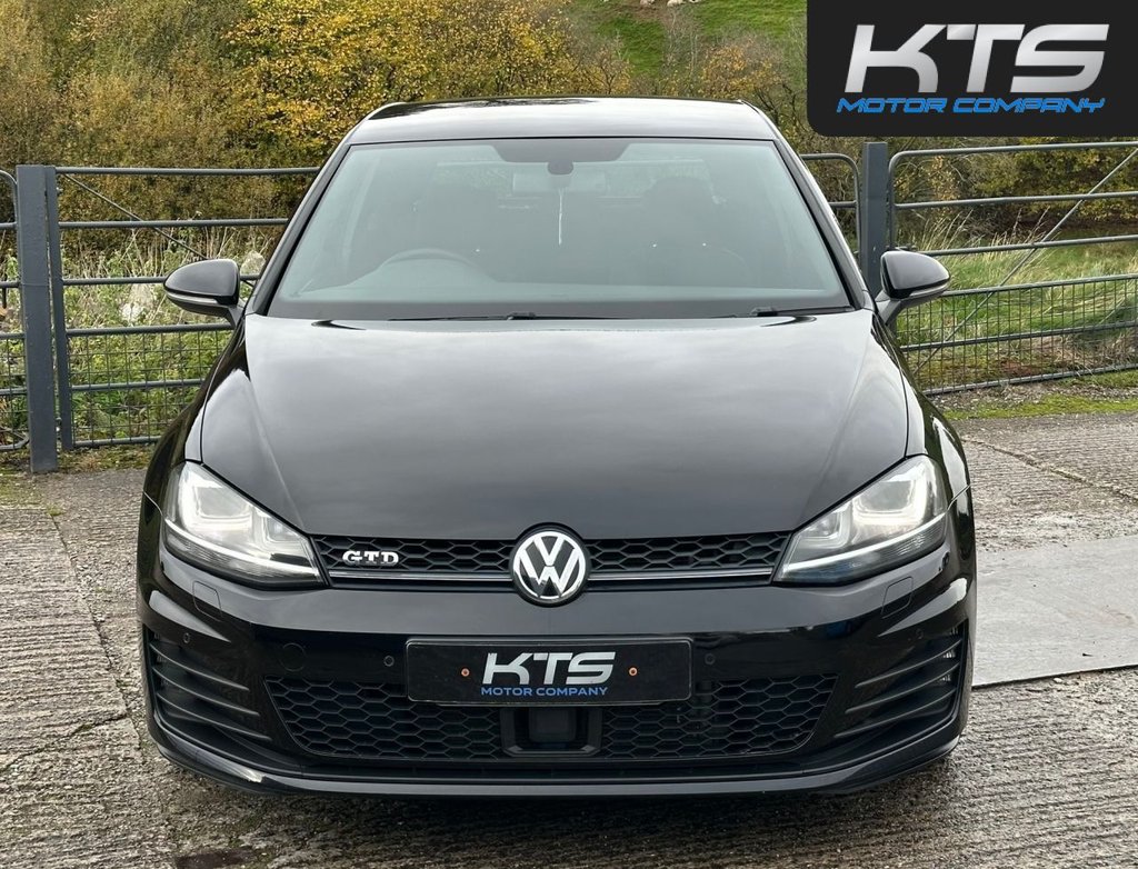Used Volkswagen Golf 2014 for sale - 76569791: Photo 2