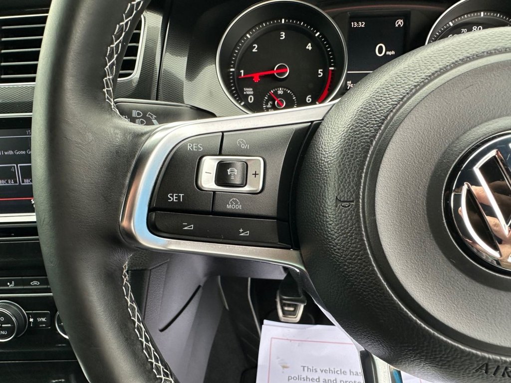 Used Volkswagen Golf 2014 for sale - 76569791: Photo 29