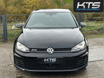 Used Volkswagen Golf 2014 for sale - 76569791: Photo