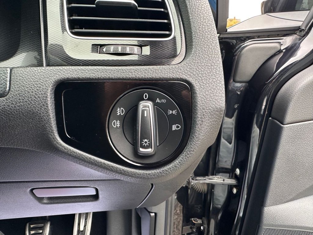 Used Volkswagen Golf 2014 for sale - 76569791: Photo 31