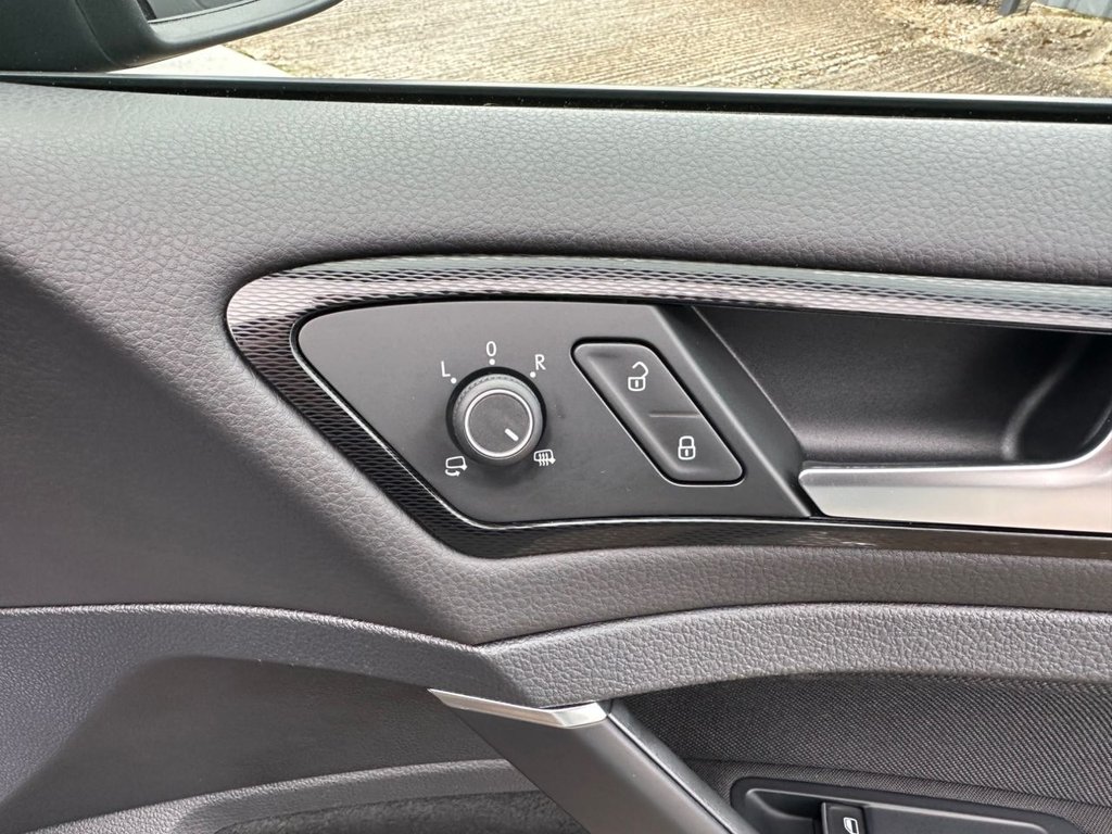 Used Volkswagen Golf 2014 for sale - 76569791: Photo 32