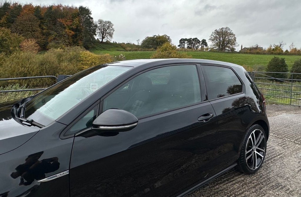 Used Volkswagen Golf 2014 for sale - 76569791: Photo 8