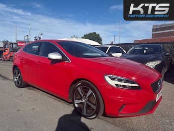 Used Volvo V40 2016 for sale - 79482318: Photo