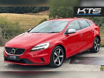Used Volvo V40 2016 for sale - 79482318: Photo