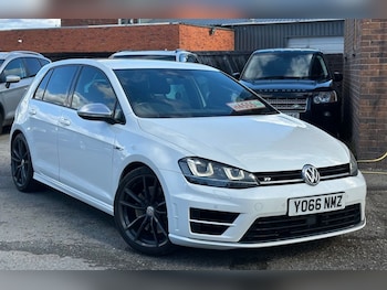 Used Volkswagen Golf 2017 for sale - 79587630: Photo