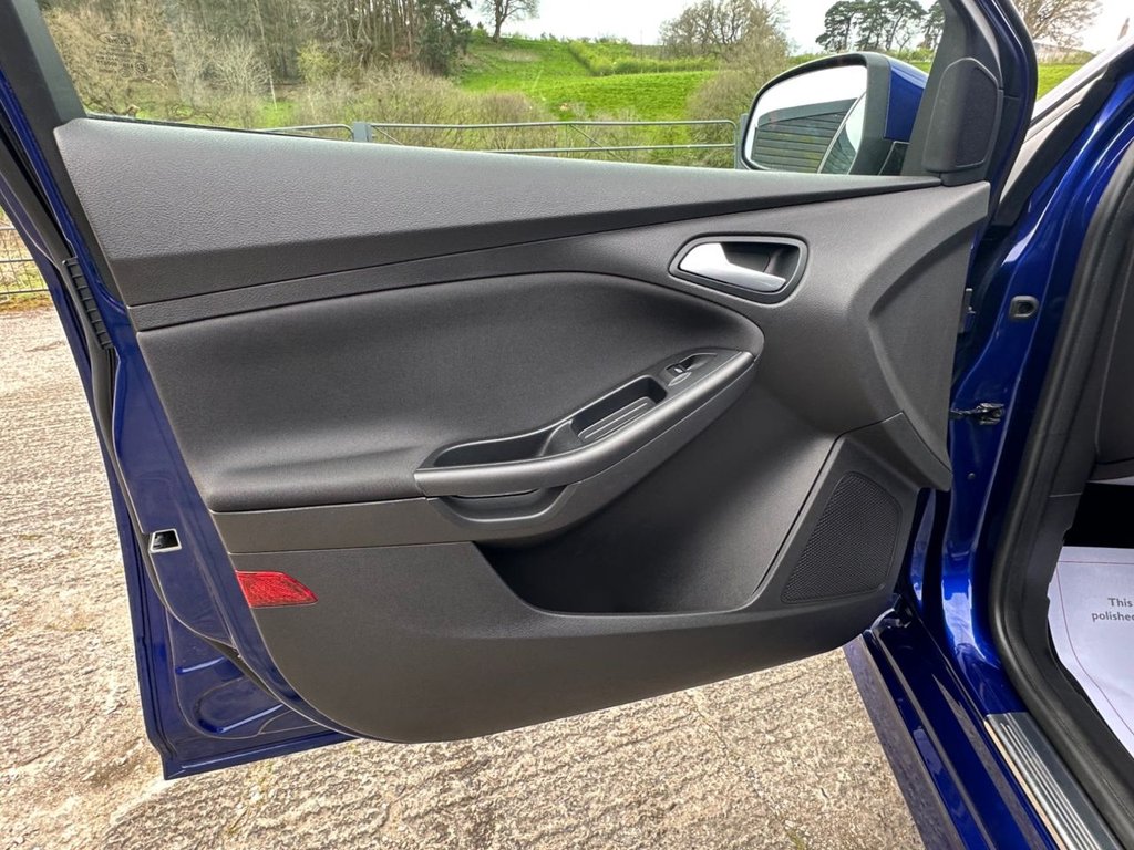 Used Ford Focus 2015 for sale - 78082475: Photo 33