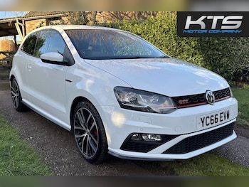 Used Volkswagen Polo 2016 for sale - 77360194: Photo