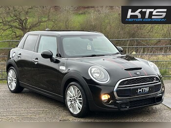 Used MINI Hatch 2015 for sale - 76901106: Photo