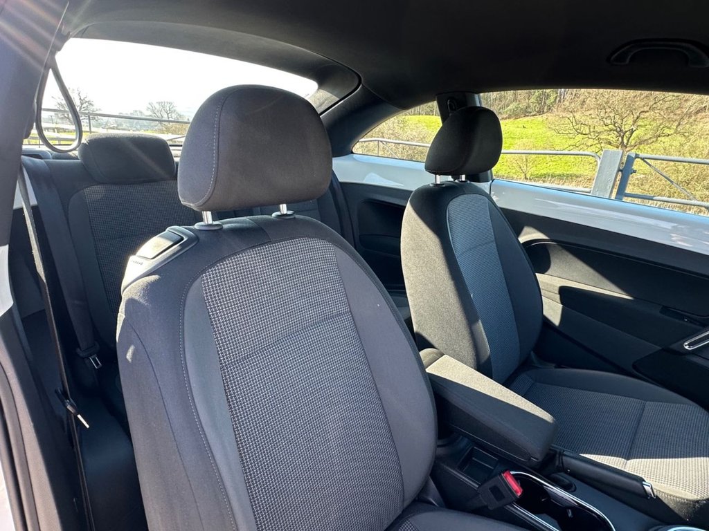 Used Volkswagen Beetle 2012 for sale - 77734743: Photo 21