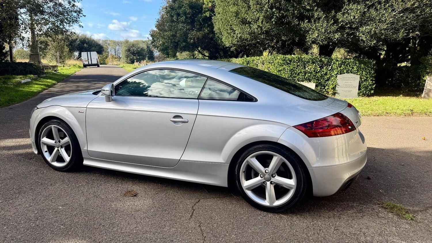 Used Audi TT 2011 for sale - 77247403: Photo 17